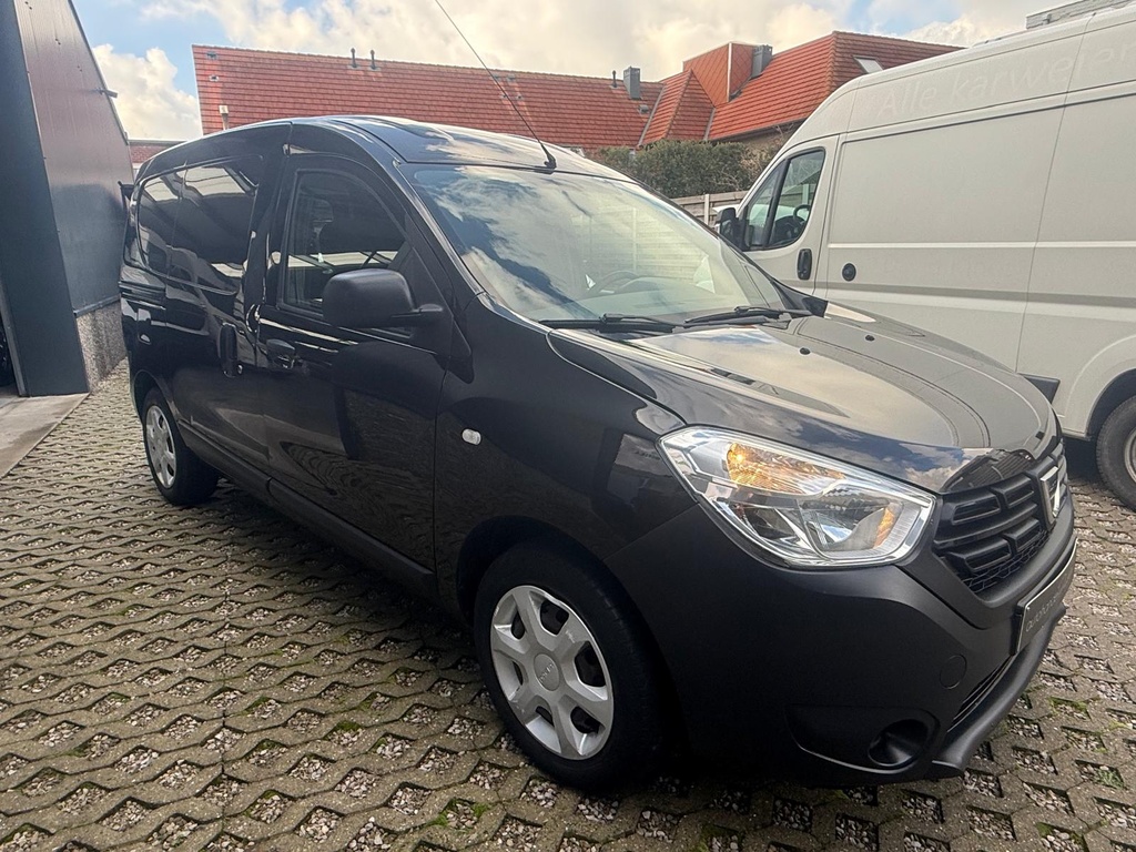 dokker bestelwagen17