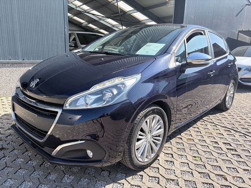 Peugeot 208 Benzine - Allure uitvoering 