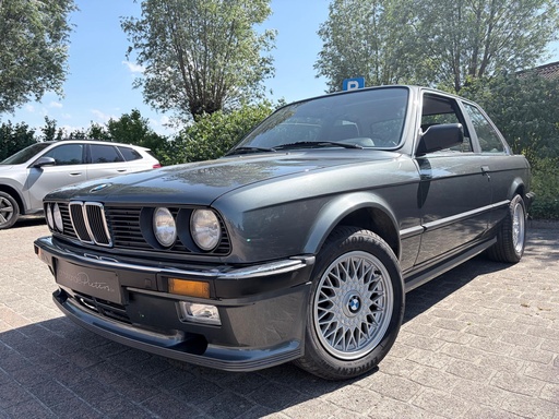 BMW 325 - E30 - Slechts 145000 km - Collector - Garantie